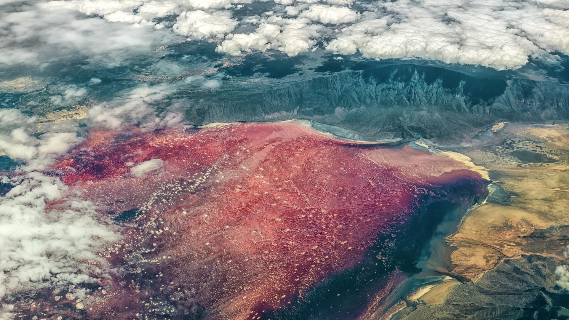 Der Lake Natron von oben